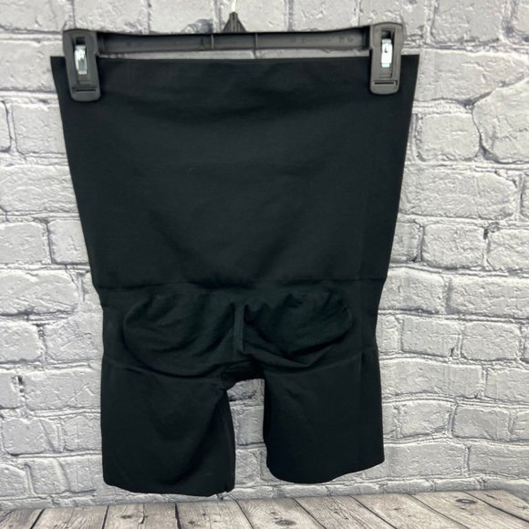 ASSETS by SPANX  Remarkable Results High-Waist Mid-Thigh Shaper 1X - Picture 6 of 7